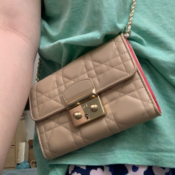 💯authentic Dior cannage lambskin beige and pink mid wallet⭐️ - Picture 4 of 17